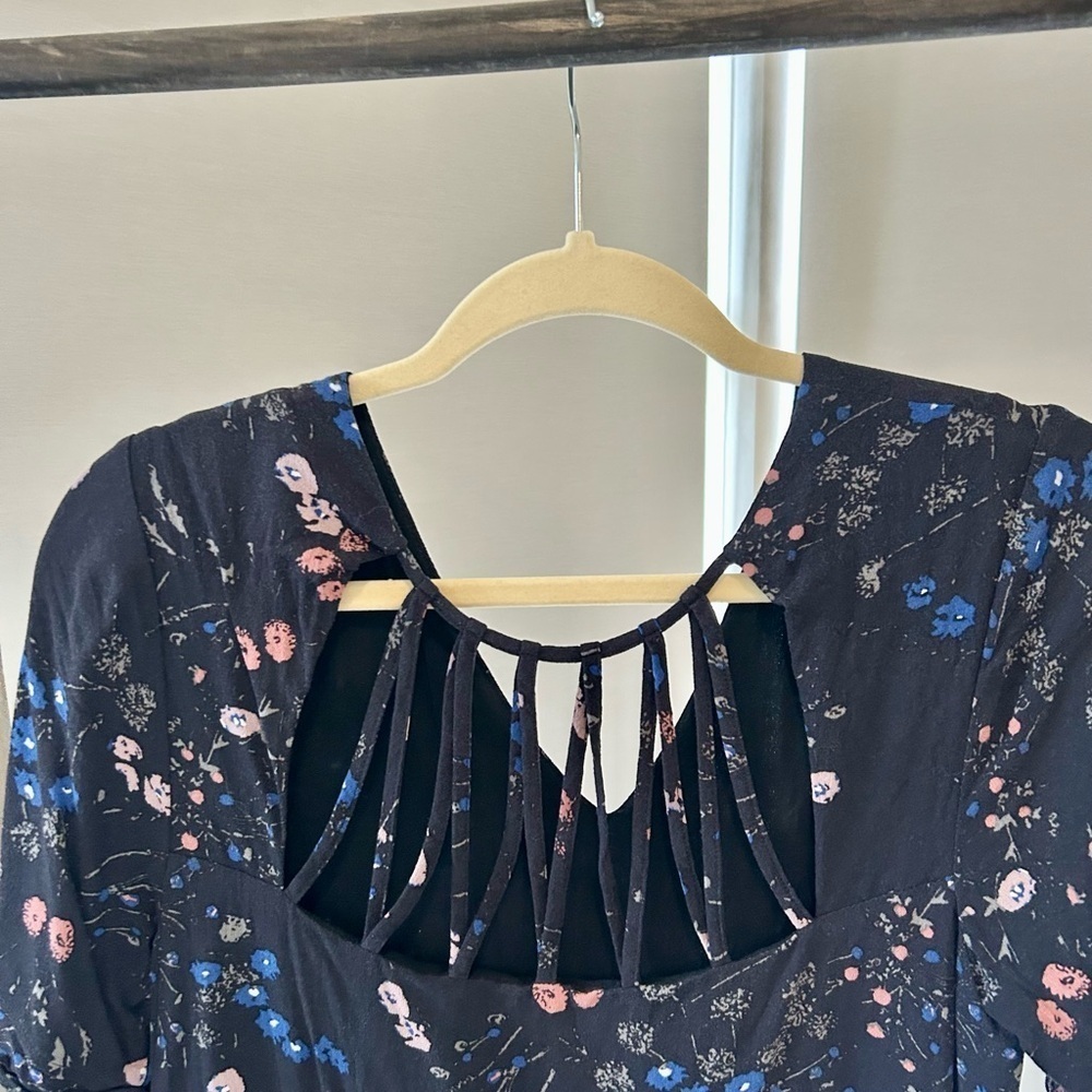 Gentle Fawn Dress - Picture 3 of 4